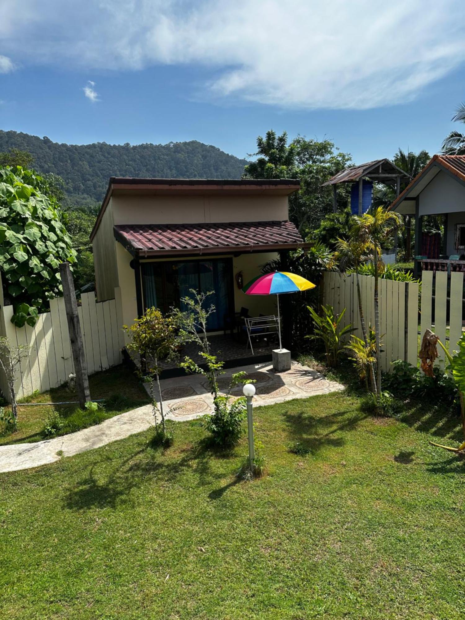 Escape-Cabins Ko Lanta Esterno foto